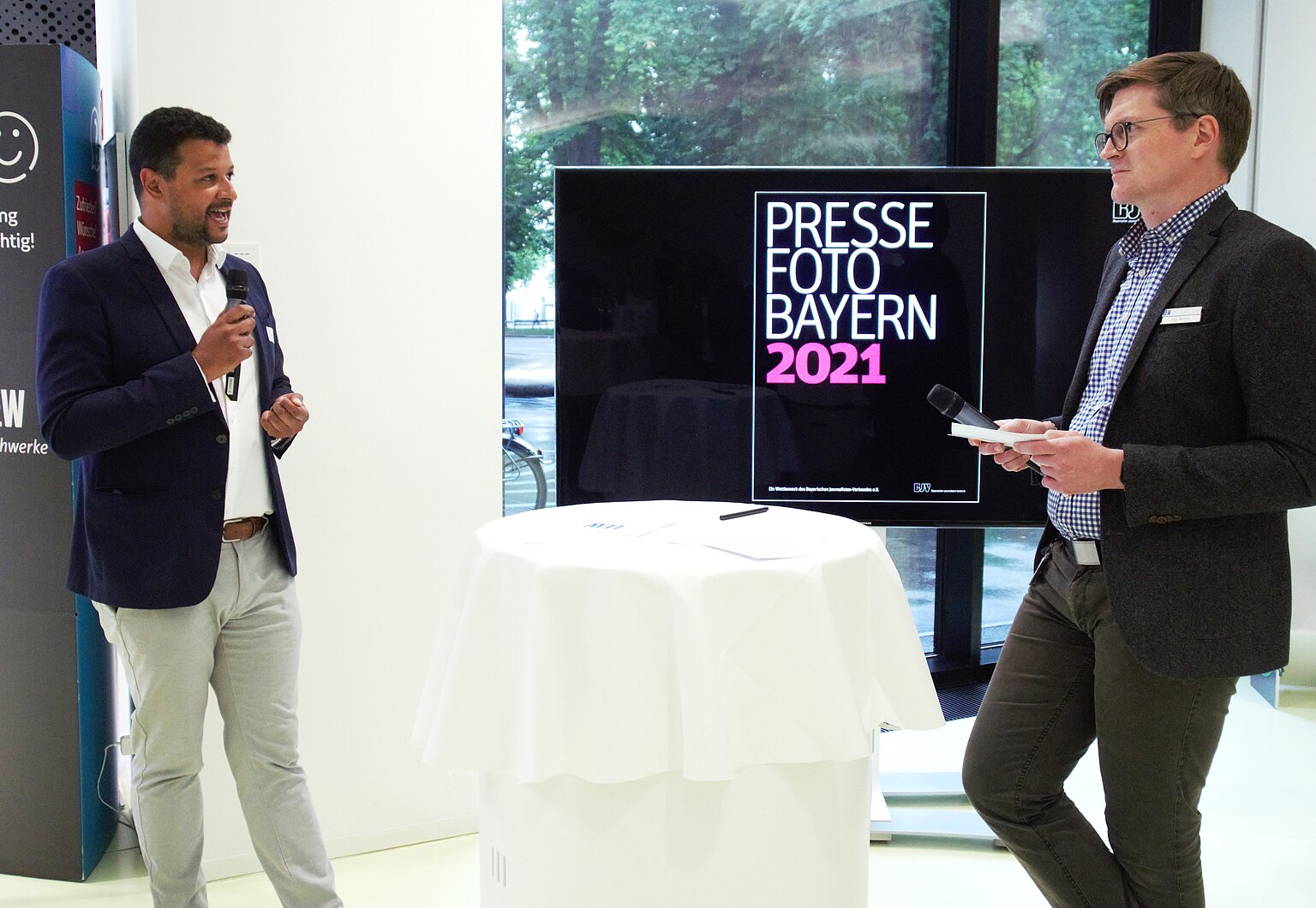 BJV-Geschäftsführer Dennis Amour im Gespräch mit LEW-Pressesprecher Ingo Butters – BJV-Geschäftsführer Dennis Amour im Gespräch mit LEW-Pressesprecher Ingo Butters